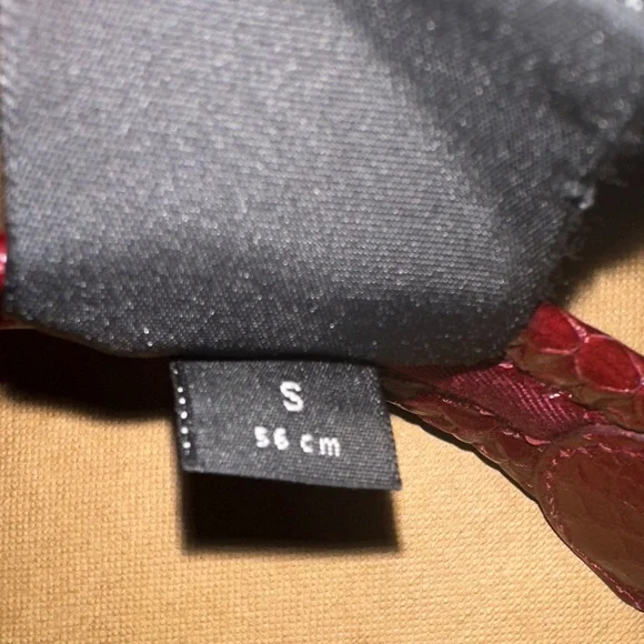 Gucci Women's Raffia Visor in Beige and Burgundy Python Trim - Picture 3 of 8